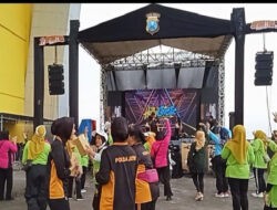 Polres Gresik di Gebyar HUT Bhayangkara ke 79 Bagikan Ratusan Door Prizes