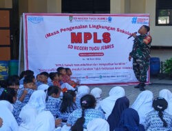 Babinsa Koramil 04/Jebres Sosialisasikan Anti Bullying dan Peningkatan Kedisiplinan Pada MPLS Siswa Baru SDN Tugu Jebres
