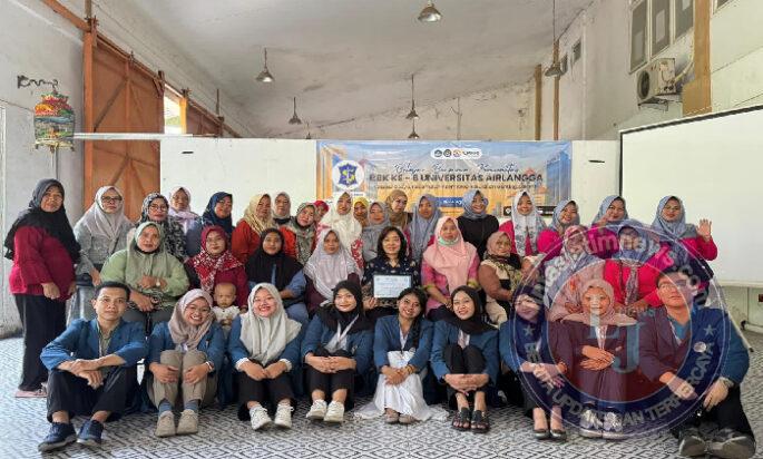 Mahasiswa UNAIR BBK 6 dan Puskesmas Genting Kalianak Gencarkan Edukasi TBC Lewat Program SEHATI