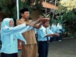 Pelepasan Burung Perkutut Warnai Puncak MPLS Ramah 2025 SMPN 1 Solokuro