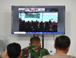 Dandim Ponorogo Bersama Perum Bulog Salurkan Bantuan Pangan Beras serta SPHP