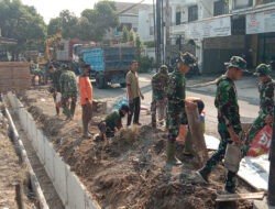 Sasaran Fisik Perbaikan Saluran Air Terus Dikebut Satgas TMMD Reguler Ke-125 Kodim 0735/Surakarta
