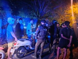 Polres Gresik Gerebek Penjual Miras Ilegal di Driyorejo, 171 Botol Diamankan