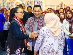 Kapolri Tinjau Bazar Kreasi Bhayangkari Nusantara 2025, Dorong Pertumbuhan UMKM