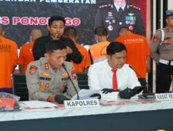 Polres Ponorogo Berhasil Ungkap Pencurian Modus Pecah Kaca Mobil Tersangka Ditangkap di Batam