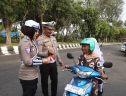 Tanamkan Cinta Tanah Air Polres Pelabuhan Tanjungperak Ajak Kibarkan Bendera Merah Putih Sambut Hari Kemerdekaan RI ke -80