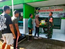 Melalui Gerakan Pangan Murah, Babinsa Jajaran Kodim 0801/Pacitan Realisasikan Beras SPHP Untuk Masyarakat