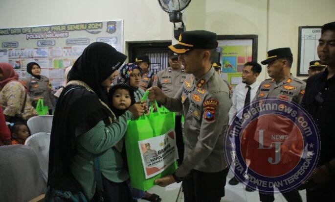 Peduli Stunting, Kapolres Madiun Salurkan Bansos untuk Masyarakat