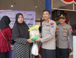 Peduli Masyarakat, Polres Gresik Gelar Gerakan Pangan Murah