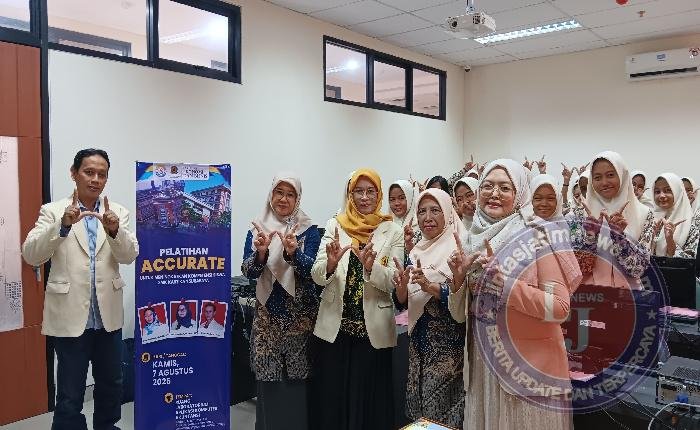 Tim Dosen FEB UWKS Adakan Pelatihan Software Accurate bagi Siswa SMK