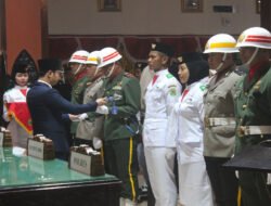 Paskibraka Trenggalek Dikukuhkan: Siap Kibarkan Merah Putih di HUT RI ke-80