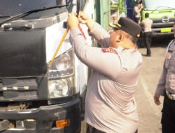 Polres Pasuruan Gelar Gebyar Bendera Merah Putih di Bangil