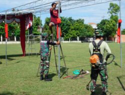 Jelang Penutupan TMMD Reguler Ke-125 Kodim 0735/Surakarta, Anggota Satgas Bersama Warga Bersihkan Lapangan