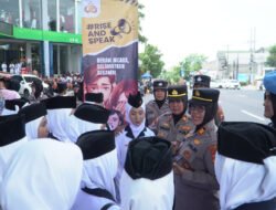 Polwan Polres Pasuruan Gelar Rise and Speak di Stasiun Bangil