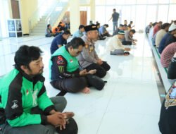 Polres Gresik dan Komunitas Ojol Bersatu, Sholat Gaib dan Doa Bersama untuk Almarhum Affan
