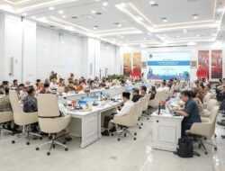 Pemerintah Siapkan Kartu Kesejahteraan dan Kartu Usaha untuk Percepat Pengentasan Kemiskinan