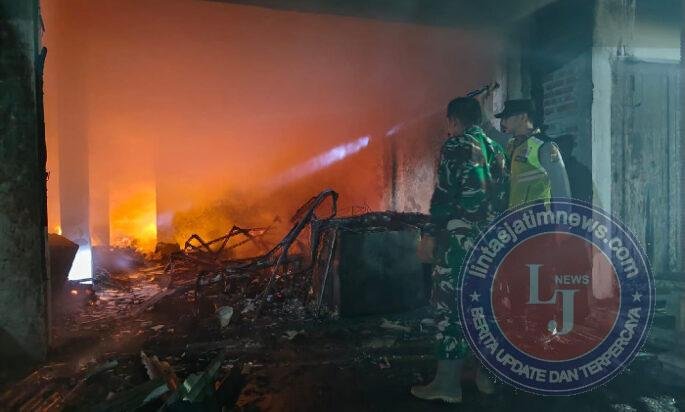 Sigap! TNI-Polri dan TRC-PB Berjibaku Padamkan Api di Panggul Trenggalek