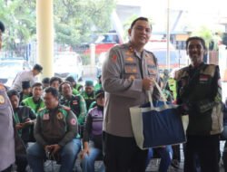 Driver Ojol Lakukan Pemeriksaan Kesehatan, Polres Priok juga berikan Sembako