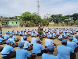 Babinsa Gelar Pembinaan Cinta Tanah Air Untuk Siswa SMK Sakti