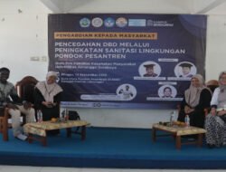 Dorong Peran Santri dalam Cegah DBD, FKM UNAIR Gelar Pengabdian Masyarakat di Pesantren