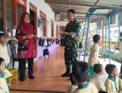 Intensifkan Kegiatan Patroli Wilayah, Babinsa Kepatihan Wetan Gencar Sambang Ke Sekolah