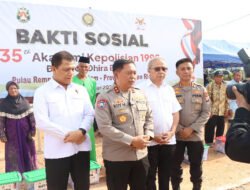 Polri Gelar Bakti Sosial 35 Tahun IKDB 90, Bagikan 1.485 Paket Sembako di Rempang Batam