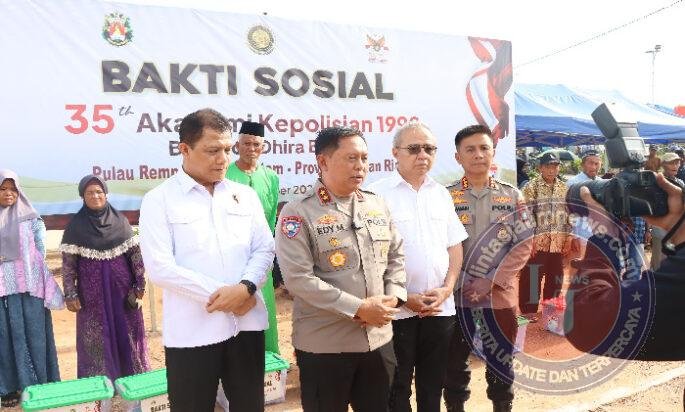 Polri Gelar Bakti Sosial 35 Tahun IKDB 90, Bagikan 1.485 Paket Sembako di Rempang Batam