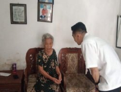 Komisi A DPRD Jatim Berikan Bantuan Bagi Warga Gamis dan Lansia