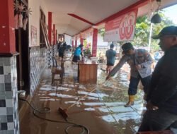 Polisi Bersama BPBD Tangani 2.228 Jiwa Terdampak Banjir di Malang Selatan