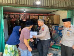 Polres Pelabuhan Tanjungperak Takziah ke Rumah Dua Santri Ponpes Al Khoziny