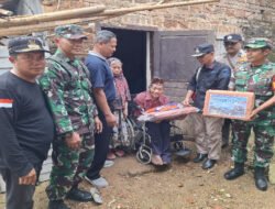 Bentuk Kepadulian Nyata, Kodim Pacitan Bagikan Baksos Dalam Rangka HUT TNI Ka 80