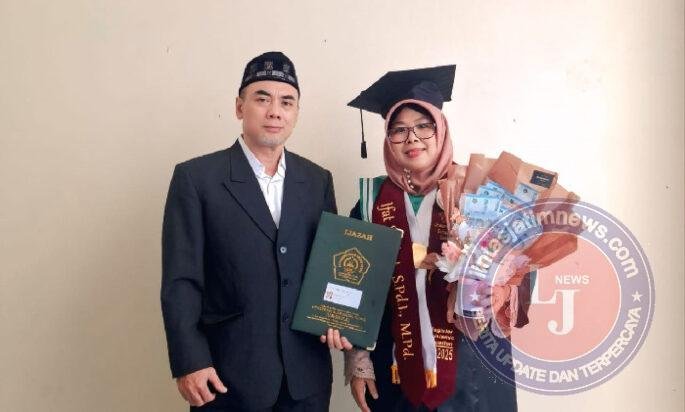 Ifat Sutihat S.Pd, M.Pd : Guru Tegar, Ibu Penuh Cinta, dan Pejuang Pendidikan