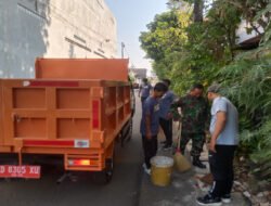 Kerja Bhakti Pembersihan Lingkungan, Langkah Nyata Babinsa Nusukan Wujudkan Lingkungan Bersih dan Sehat