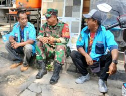 Babinsa Kratonan himbau keamanan dan ketertiban kepada petugas parkir