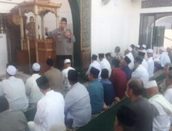 Polres Pasuruan Ajak Jamaah Jaga Ukhuwah Lewat Cooling System Safari Jumat