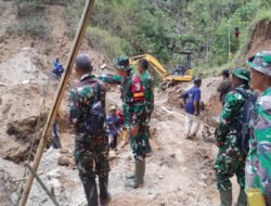 Dansatgas TMMD 126 Desa Petungsinarang Tinjau Lokasi Pembuatan Talud dan Rabat Jalan