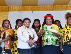 Ribka Haluk Tekankan Nilai Kejujuran dan Kesetiaan dalam Pelayanan Publik