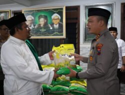 Peringati Hari Santri, Polres Tulungagung Salurkan Bantuan 15 ton Beras untuk 60 Pondok Pesantren