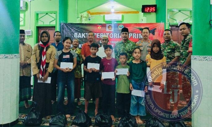 Berbagi Rejeki Jum’at Berkah Dandim 0735/Surakarta di Masjid Asy-Syukur Serengan