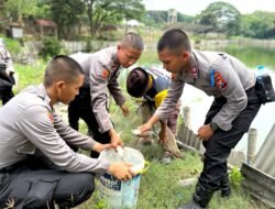Live In : Siswa Diktukba SPN Polda Jatim Edukasi Budidaya Bandeng dan Jamur di Gresik