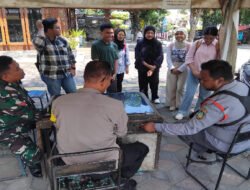 Pererat Sinergitas Dengan Pemuda, Babinsa Komsos Dengan Karang Taruna Wilayah Binaan