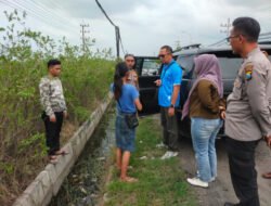 Gerak Cepat Polres Gresik Tangani Laporan Dugaan Bayi Dibuang, Terungkap Hanya Salah Paham Rumah Tangga di pinggir jalan