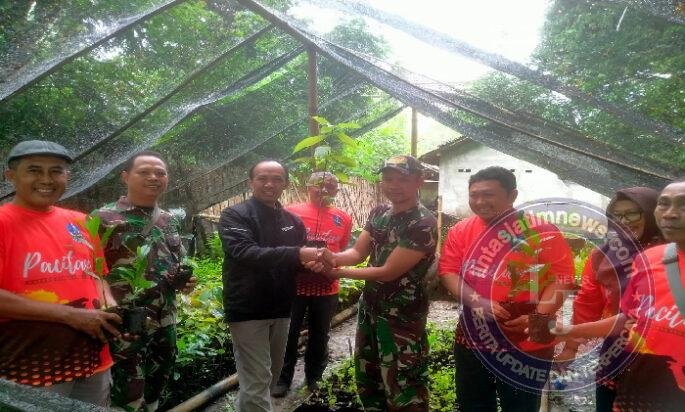 Galakkan Penghijauan, Kodim Ponorogo dan Dishut CDK Pacitan Tingkatkan Kerjasama Pembuatan Bibit