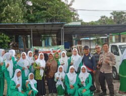 Tukar Sampah dengan Bibit Kolaborasi Fatayat Muslimat Dalegan Prupuh bersama 3 Pilar Unesa dan P2H