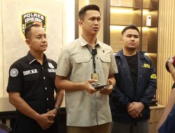 Satreskrim Polres Gresik Berhasil Mengungkap Penipuan Modus Tawari Kerja Potong Rumput Viral di Media Sosial