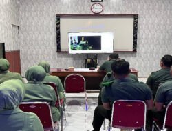 Personel Kodim Pacitan Beserta Persit Ikuti Talkshow Bintal Ideologi TA. 2025 Secara Virtual