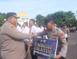 Kapolres Pasuruan Berikan Penghargaan dan Hadiah Umrah kepada Anggota Berprestasi