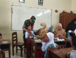 Wujudkan Generasi Sehat, Babinsa Koramil Klego Dampingi BIAS