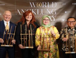 ‎World Angklung Day 2025 Tunjukkan Kejayaan Budaya Indonesia. Satu Bambu, Sejuta Harmoni