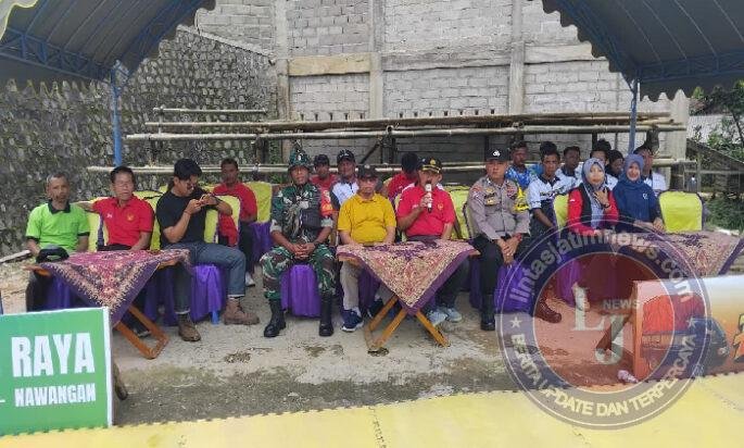 Hadiri Open Turnamen Bola Voli, Babinsa Koramil 0801/05 Nawangan Turut Serta Dalam Pengamanan